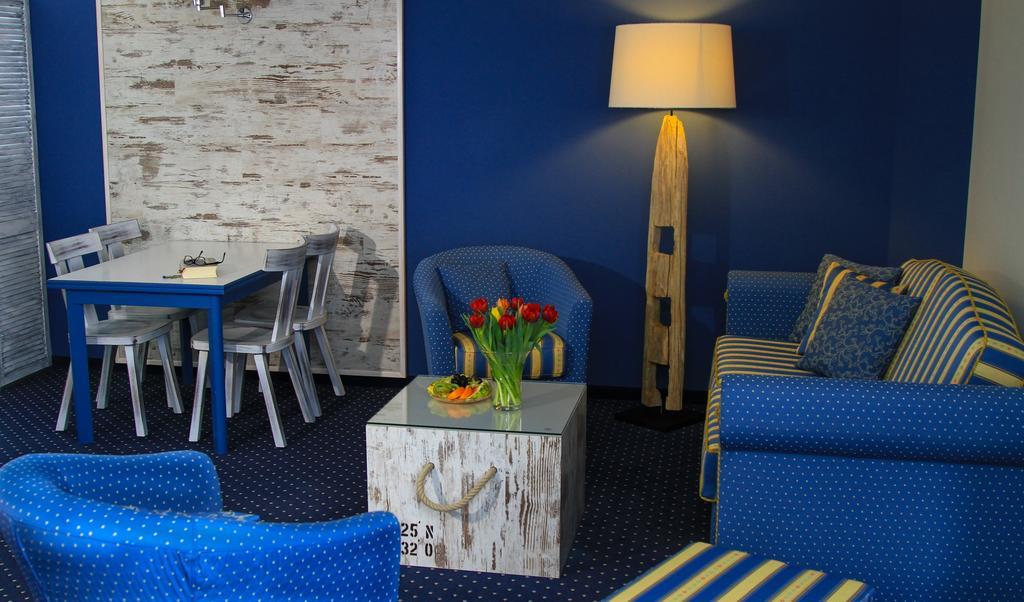 Hotel & Restaurant Seebruecke Цингст Номер фото