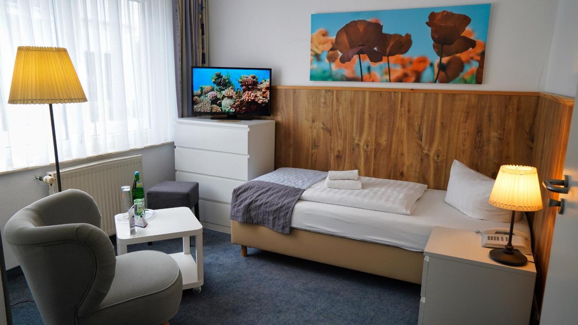 Hotel & Restaurant Seebruecke Цингст Экстерьер фото