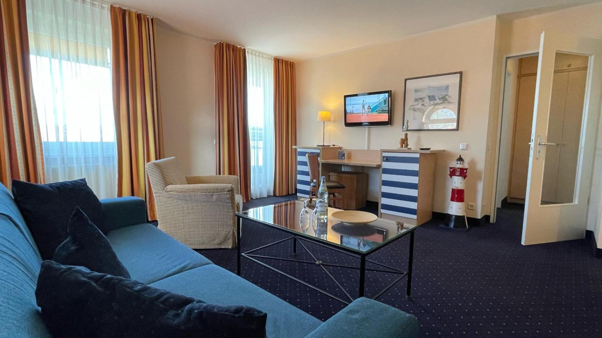 Hotel & Restaurant Seebruecke Цингст Экстерьер фото